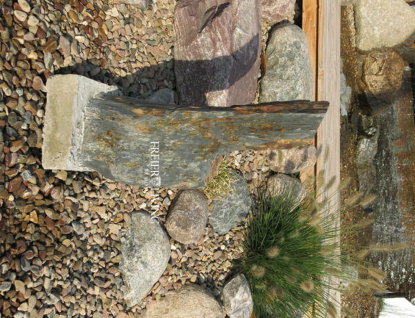 Schiefersäule Naturstein