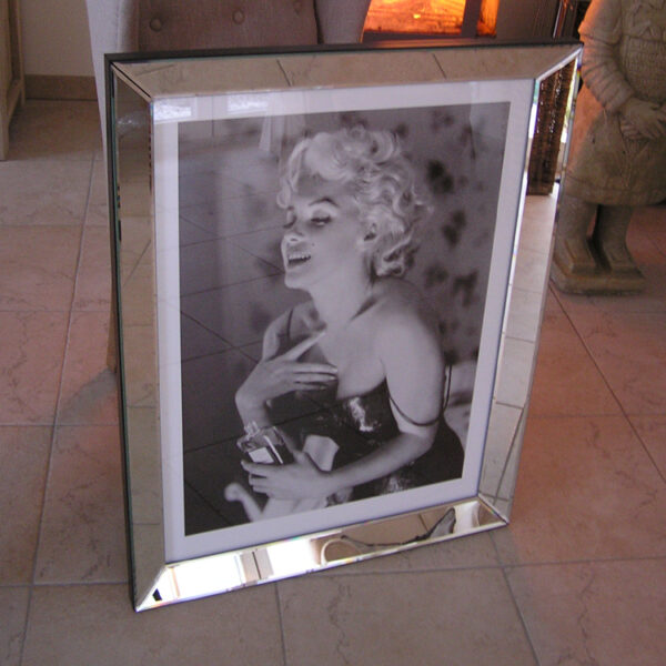 Marilyn Monroe Chanel No. 5