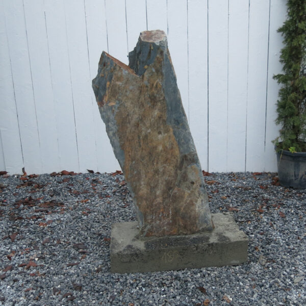 Schiefersäule Naturstein