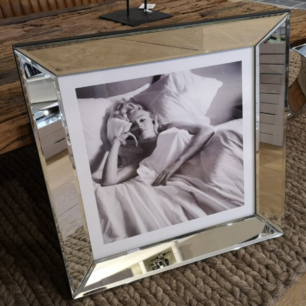Marilyn Monroe im Bett
