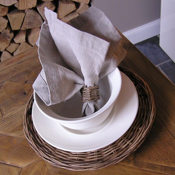 Rattan Teller